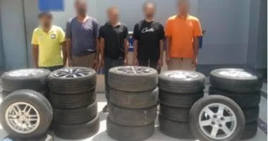 ضبط عصابة تسرق إطارات السيارات في القاهرة