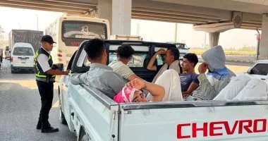 حملة مكبرة بالعاشر من رمضان لضبط مخالفات نقل العمال على الطرق