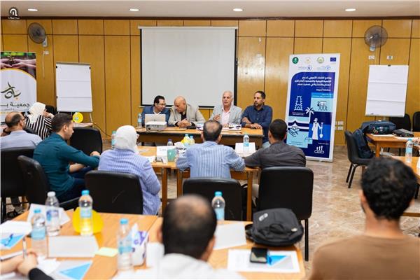 «عوض» تتابع تنفيذ مشروع الاتحاد الأوروبي من أجل «حياة كريمة» في 120 قرية