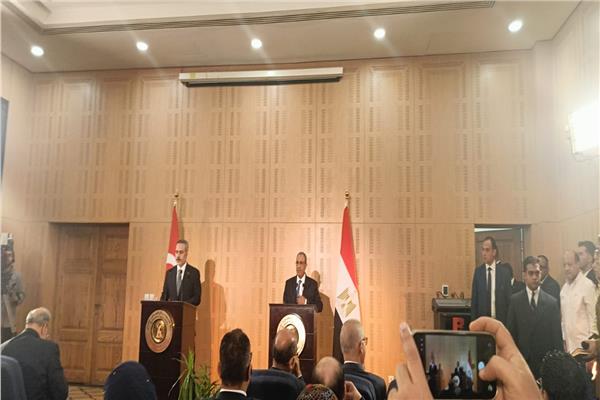 وزير الخارجية التركي: نشيد بالموقف المصري المتزن عقب الهجوم على سفينتين في ميناء دمياط