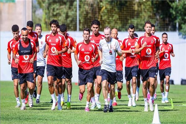 قبل غلق باب القيد.. الأهلي يحسم صفقتين جديدتين