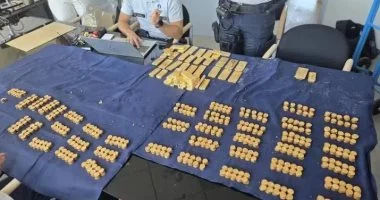 خزنة سرية مخبأة بدقة.. عمال ترميم يعثرون على كنز داخل جدران قبو فى بلجيكا