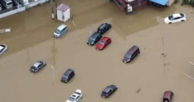 مصرع 6 أشخاص وقطع الكهرباء بسبب أمطار غير مسبوقة فى اليابان.. فيديو