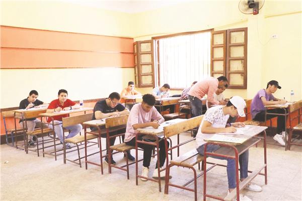 طلاب الدور الثانى بـ«الثانوية» يبحثون عن مدرس خصوصى
