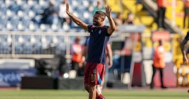 مدرب طرابزون يتغنى بمحمد صلاح ويحدد مدة مشاركته أمام قاسم باشا
