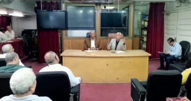 استعدادا للعام الدراسي الجديد.. وكيلا تعليم سوهاج يجتمعان مع موجهي عموم المواد الدراسية