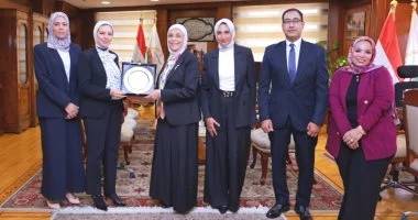 رئيسة النيابة الإدارية تستقبل عميدة كلية القانون بالجامعة المصرية الصينية