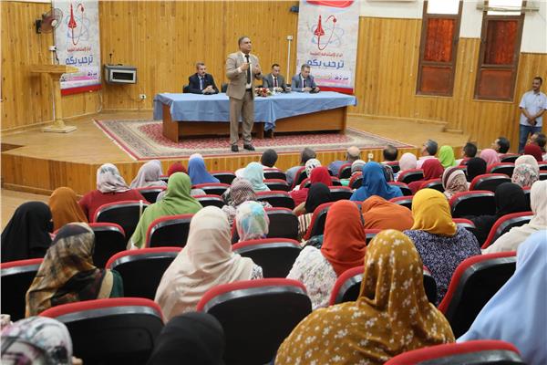​«تعليم الوادي الجديد»: خطة لعلاج ضعف القراءة ومسابقة لـ «أجمل مدرسة»