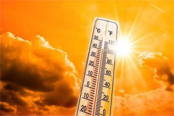 انخفاض طفيف بالحرارة وشبورة صباحا.. الأرصاد تكشف حالة طقس الساعات المقبلة