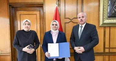 رئيس جامعة قناة السويس يعين ماهى غباشى وكيلًا لكلية العلوم لشئون خدمة المجتمع
