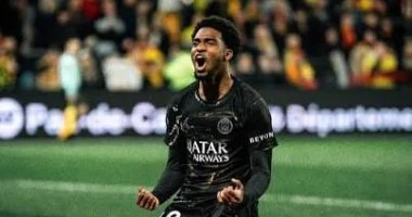ليفربول يقترب من ضم السنغالي مبايي من باريس سان جيرمان