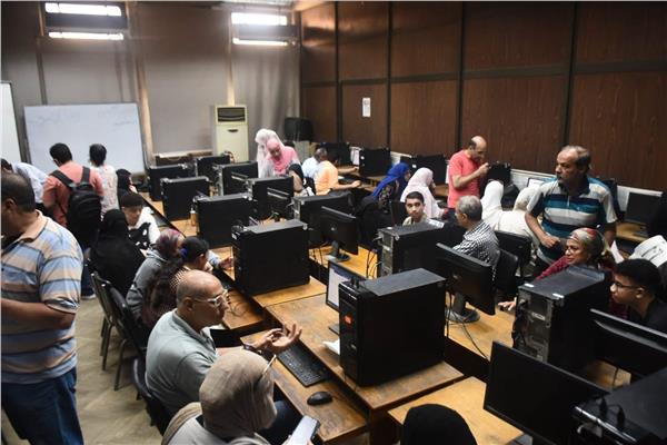 7 مساءً.. آخر فرصة لطلاب المرحلة الثانية لتسجيل ومراجعة رغباتهم