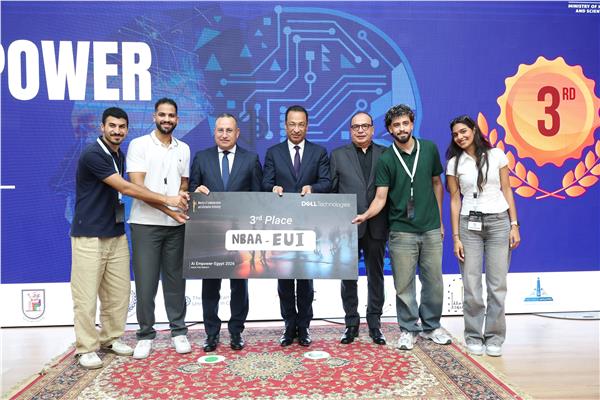 فوز جامعة مصر للمعلوماتية بالمركز الثالث في هاكاثون الذكاء الاصطناعي
