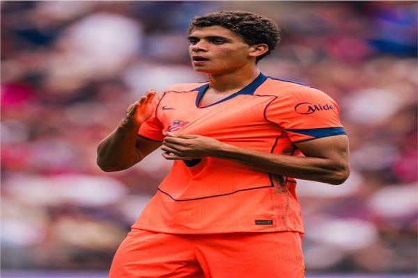 بعد تألقه أمام بازل.. برشلونة يحفز حمزة عبد الكريم قبل موقعة الأهلي