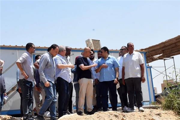 نائب وزيرة الإسكان يتفقد مشروعات المرافق والطرق بـ«بيت الوطن» بالقاهرة الجديدة