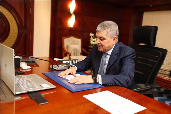 مجموعة «CMA CGM»: نعمل على زيادة الخدمات الملاحية العابرة لقناة السويس