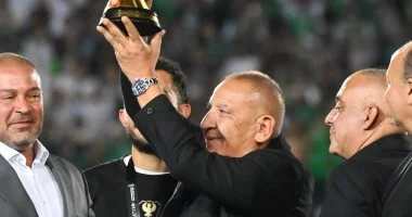 كامل أبو علي يعلن مساهمته في توفير أوتوبيسات لسفر مشجعي المصري لحضور مباراة سموحة