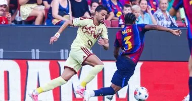 60 دقيقة.. الأهلي 1-2 برشلونة.. زيزو يعدل النتيجة وتغييرين للأحمر