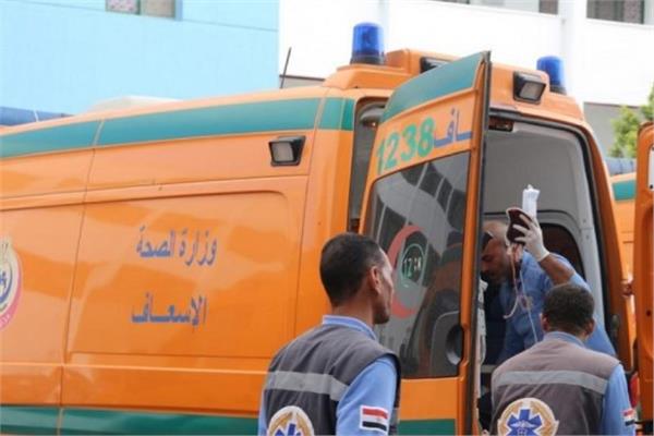 إصابة شخص صدمته سيارة أثناء عبوره الطريق في المنيب