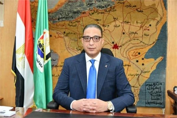 محافظ الجيزة يتابع انتظام العمل بالمركز التكنولوجي بحي جنوب الجيزة