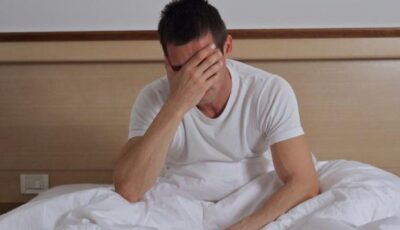 ماذا يحدث لجسمك عند النوم لفترات متأخرة؟ أمراض خطيرة للسهر