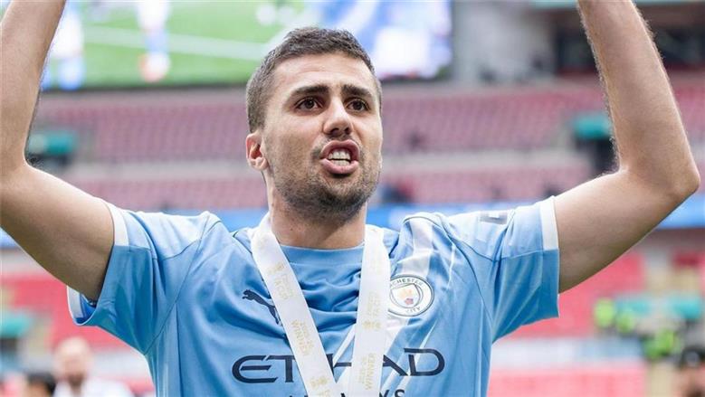 رودري يرفض ريال مدريد ويقترب من برشلونة.. مفاجأة تقلب سوق الانتقالات