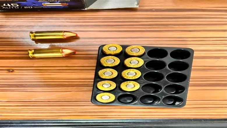 إحباط محاولة تهريب سلاح ناري وطلقات حية بمطار القاهرة