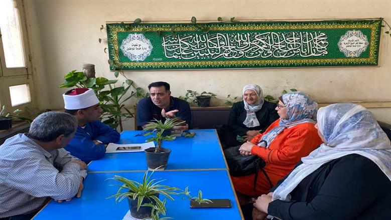 وكيل «كفر الشيخ الأزهرية» يناقش مع شيوخ المعاهد النموذجية طلبات التحويل