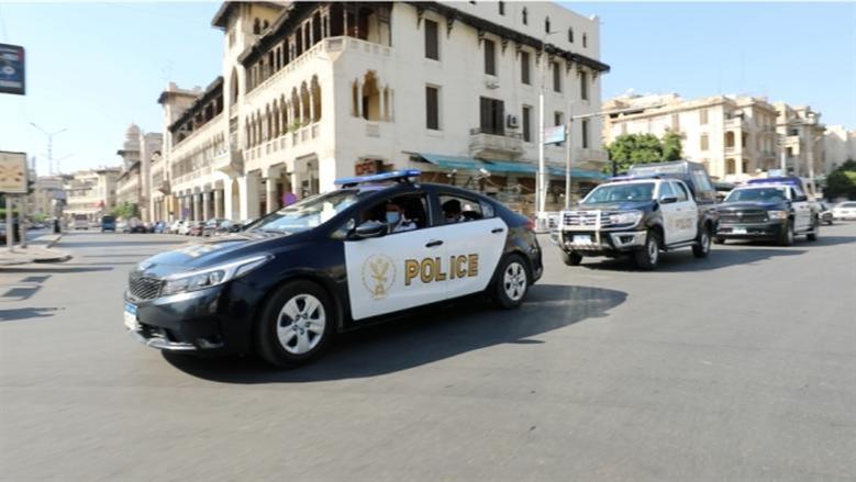 ضبط متهم بالتجارة في المخدرات عبر مواقع التواصل بالجيزة