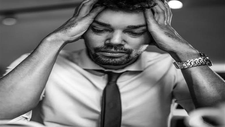 جروح مبطنة تحت ستار الدعابة.. كيف يدمر المزاح الساخر الأمان النفسي في العلاقات؟