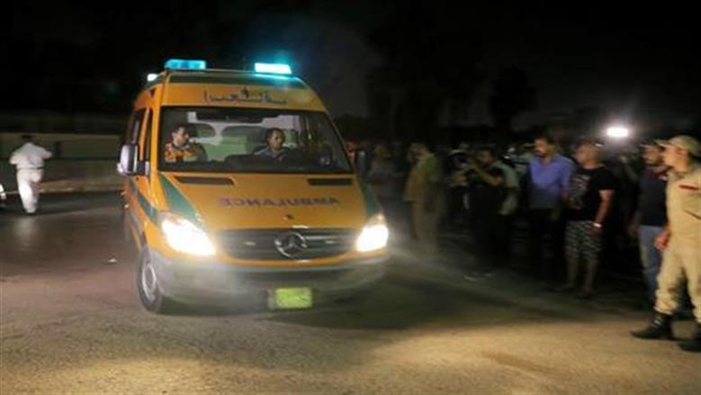 إصابة 7 أشخاص بينهم طفلة في انقلاب ميكروباص بالشرقية