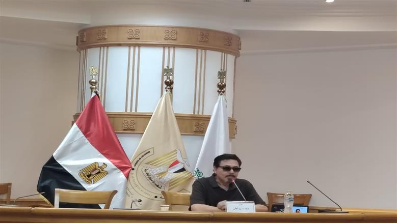 محمد رياض لشباب «القوة في شبابنا»: التمثيل أصعب من الكيمياء.. والقراءة أهم أدوات الممثل