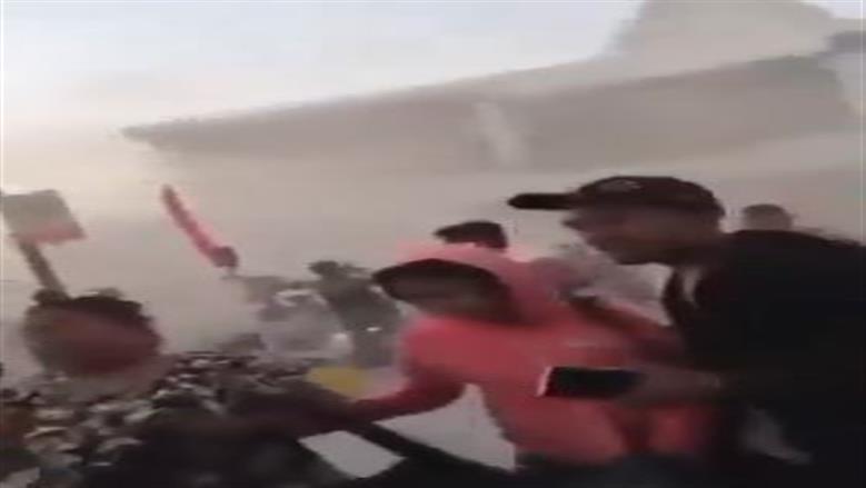 اللحظات الأولى من زلزال إندونسيا.. «المنازل تنهار في لحظات»