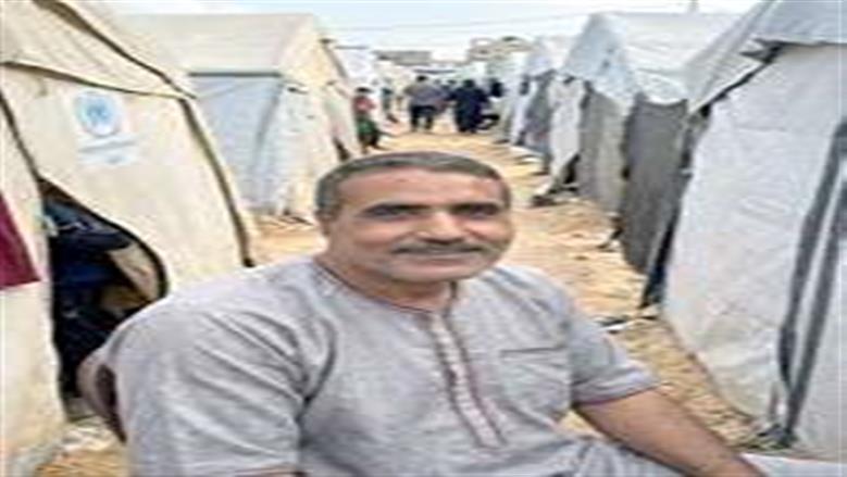 مهندس وزوجته وبناته الثلاث.. أسرة فلسطينية تعاني ضيق التنفس وانعدام الخصوصية في المخيمات