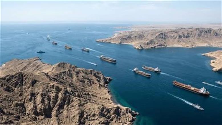 وزير الدفاع الباكستاني السابق: إغلاق مضيق هرمز يصب في مصلحة إسرائيل.. لا تريد السلام للمنطقة