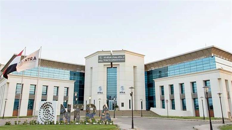«القومي لتنظيم الاتصالات» يضرب بيد من حديد لضبط سوق المحمول والتصدي لتسريب بيانات العملاء