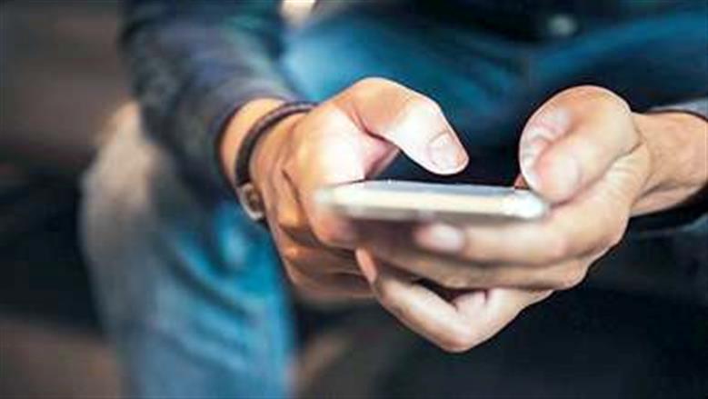 قانونيون يحذرون: شرائح المحمول قد تورطك جنائيا.. وتعرضك للاحتيال