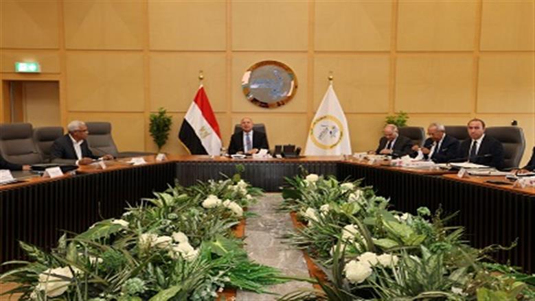 «النقل»: توريد 300 أتوبيس كهربائي لمشروع «الترددي» على الطريق الدائري