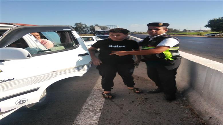 ضبط طفل يقود سيارة ميكروباص لنقل الركاب بين قطور وطنطا