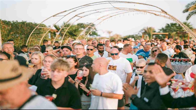مطارات البحر الأحمر تستقبل 117 رحلة طيران تقل آلاف السياح الأوروبيين