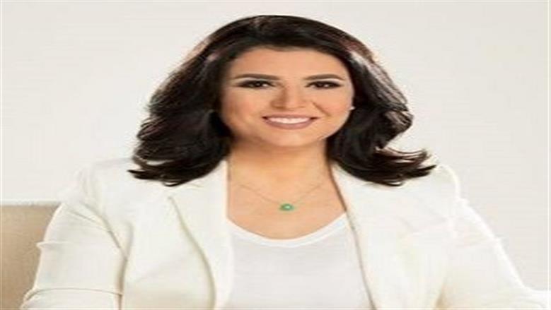 منى الشاذلي تنفي استضافة أبطال حفل محمد رمضان في الساحل: «الصور معمولة AI»