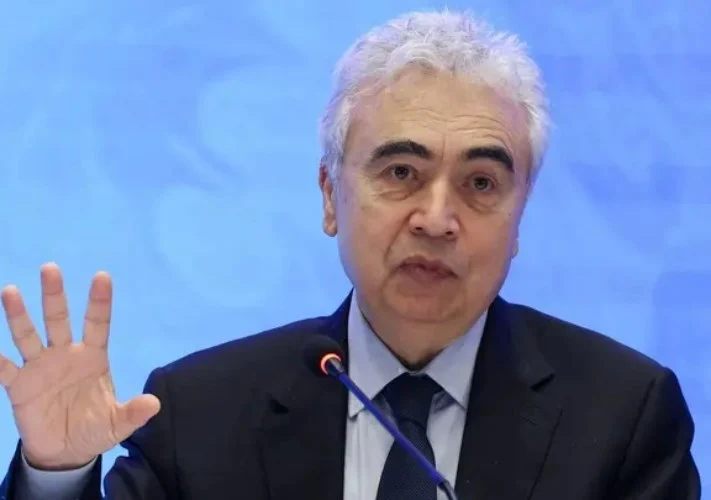وكالة الطاقة تحذر من تفاقم نقص إمدادات النفط مع استمرار إغلاق «هرمز» -جريدة المال