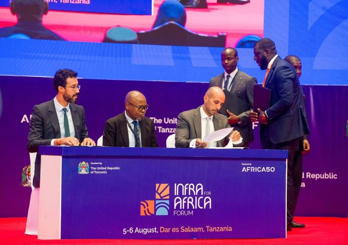 تطوير البترول التنزانية و«طاقة عربية» وAfrica50 توقع اتفاقية بيع الغاز لتنزانيا