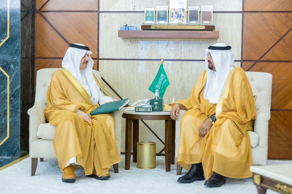أمير الشرقية يستقبل الرئيس التنفيذي لهيئة تطوير محمية الإمام عبدالعزيز بن محمد