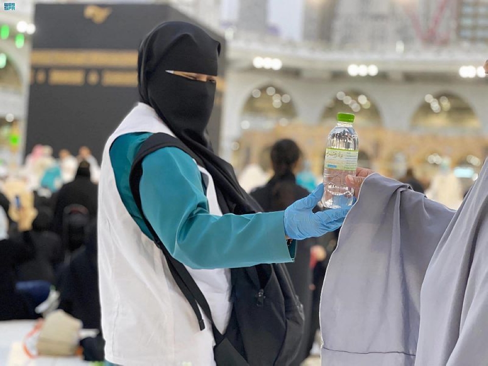 167,346 مستفيدة من الفرص التطوعية لخدمة قاصدات المسجد الحرام