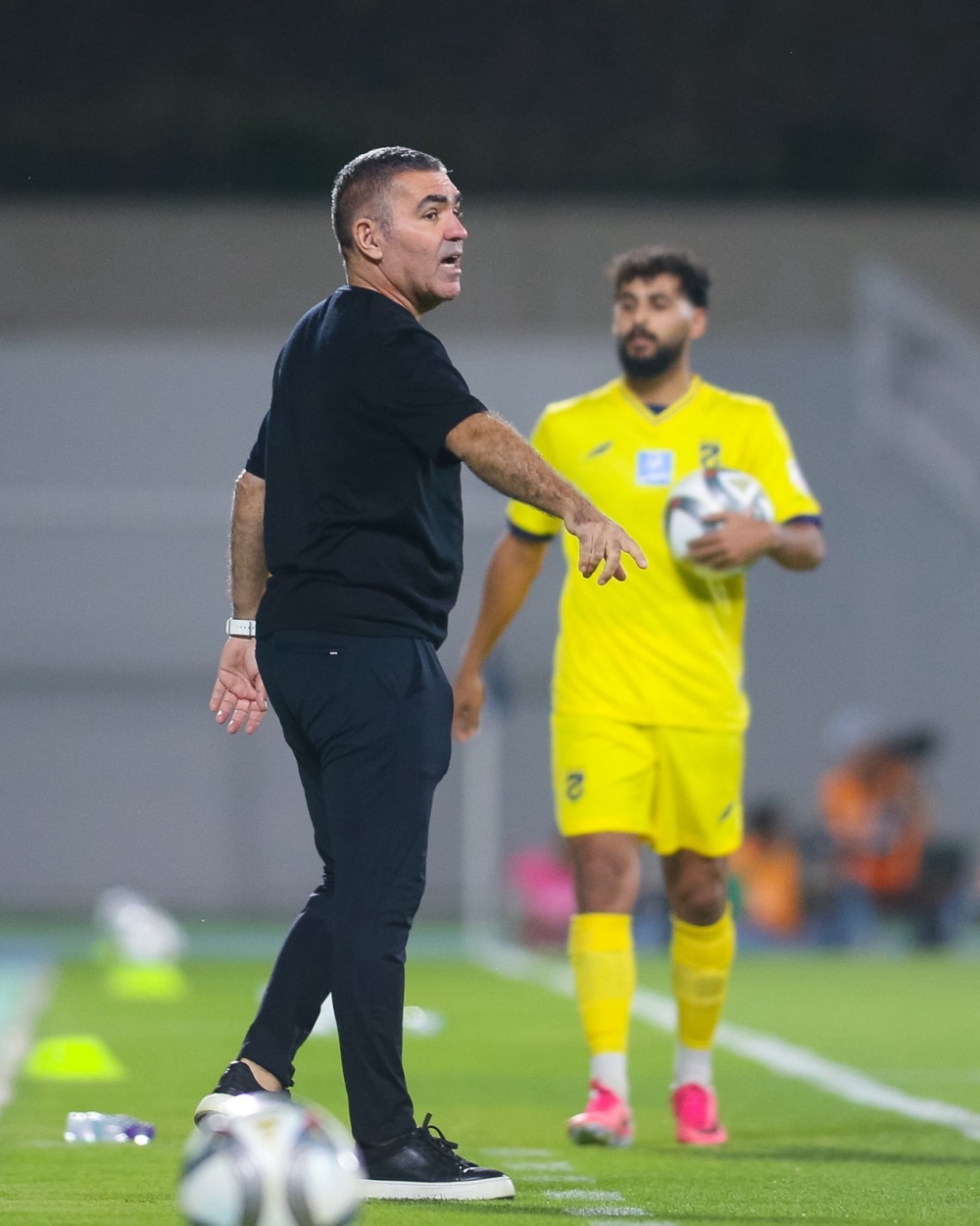 مدرب الحزم: مباراة أبها كانت مُعقدة.. ومنحتهم الكرة خلال اللقاء لهذا السبب