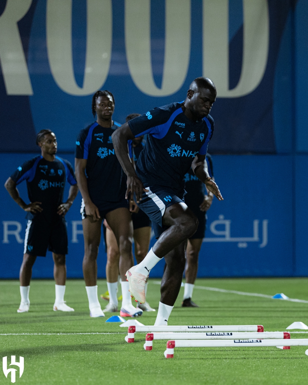عاجل.. غياب لاعب جديد من الهلال عن مباراة الفيصلي وإنزاغي يستقر على بديله