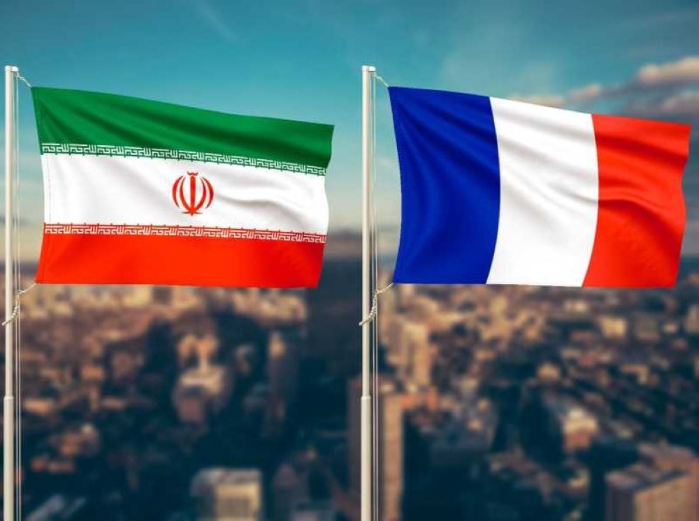 إيران تمنع دبلوماسيين فرنسيين من العودة إلى أراضيها.. ما القصة؟
