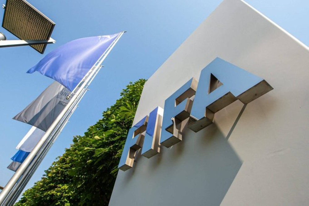 زلزال داخل FIFA!.. رحيل مسؤول بارز بعد صدامه مع إنفانتينو!