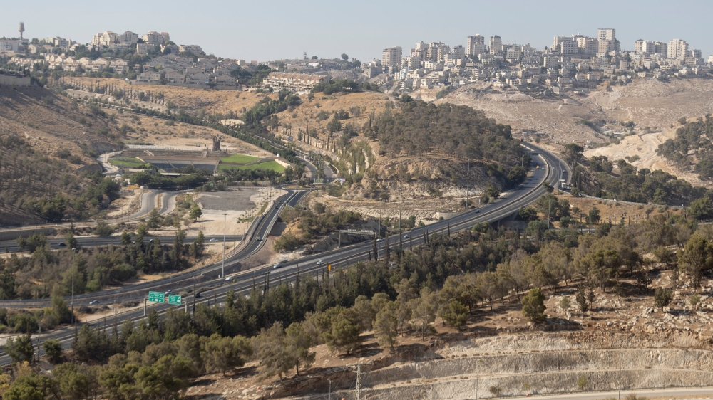 بريطانيا: لن نقف مكتوفي الأيدي تجاه تدمير إسرائيل حل الدولتين